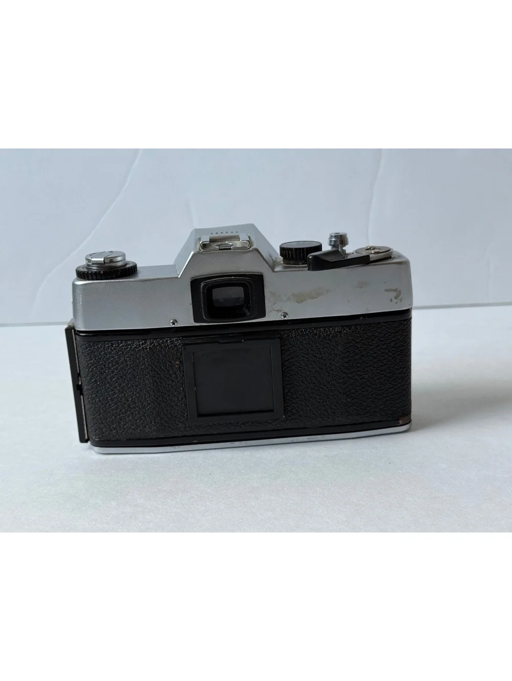 Petri FT 1000 35mm SLR Film Camera Body Only — Shutter Tested Working